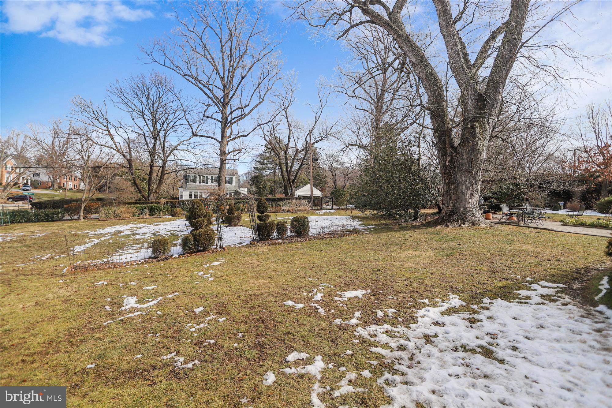 1307 Berwick Road Baltimore, MD 21204 - Photo 49 of 59 Level one acre yard