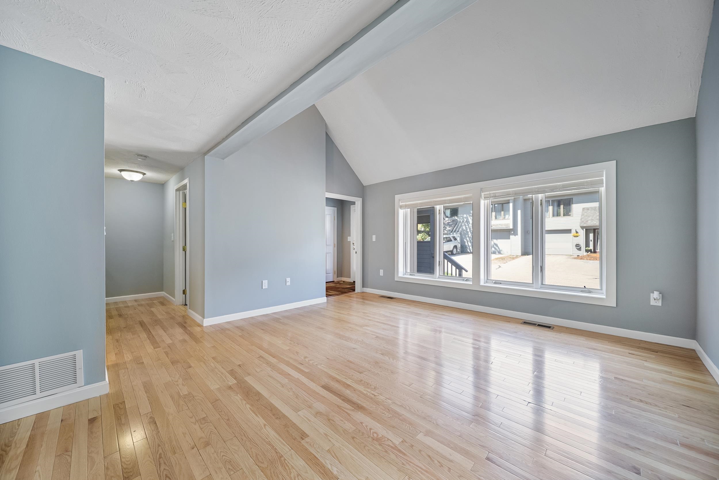 5 Tsienneto Road, Unit 28 Derry, NH 03038 - Photo 4 of 39 Gallery Image 4