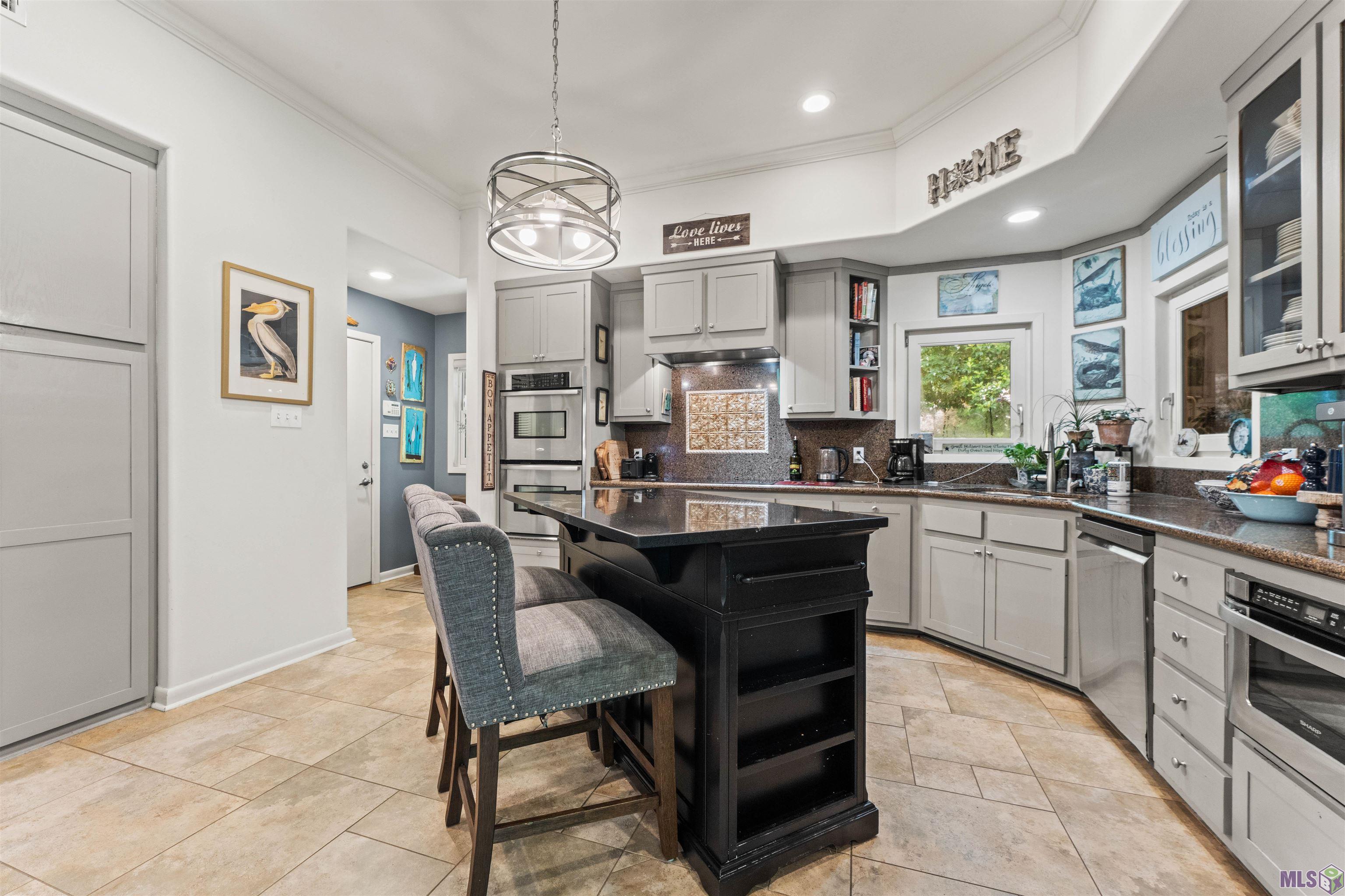 8733 Island Road St. Francisville, LA 70775 - Photo 4 of 35 Kitchen