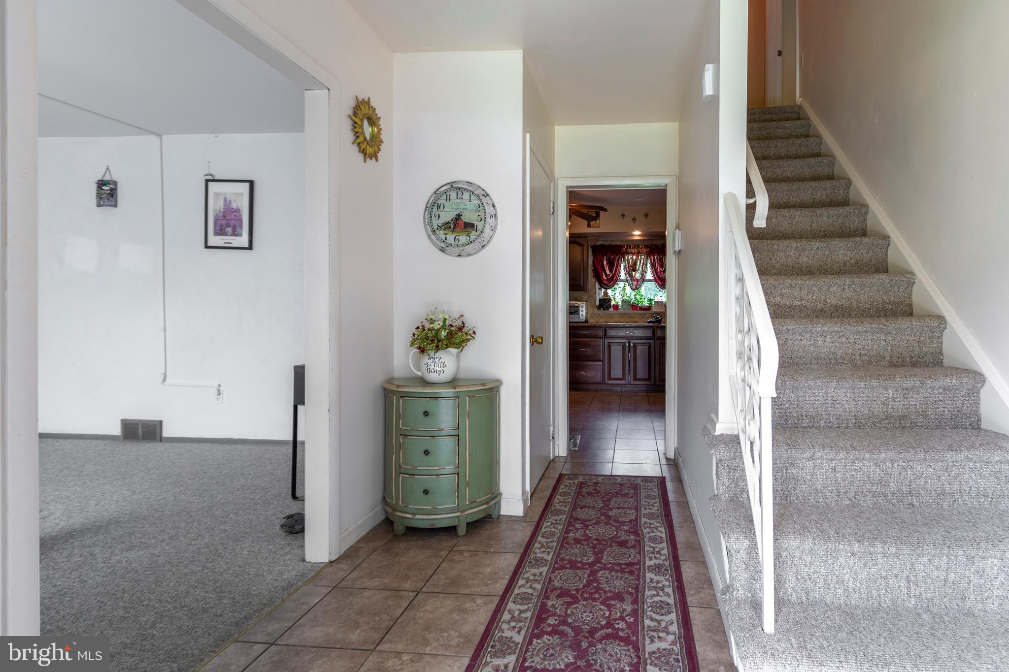 274 Centennial Road Warminster, PA 18974 - Photo 3 of 33