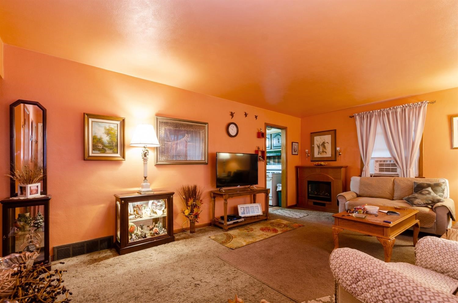 860 North Jay Avenue Griffith, IN 46319 - Photo 3 of 10 1500x992