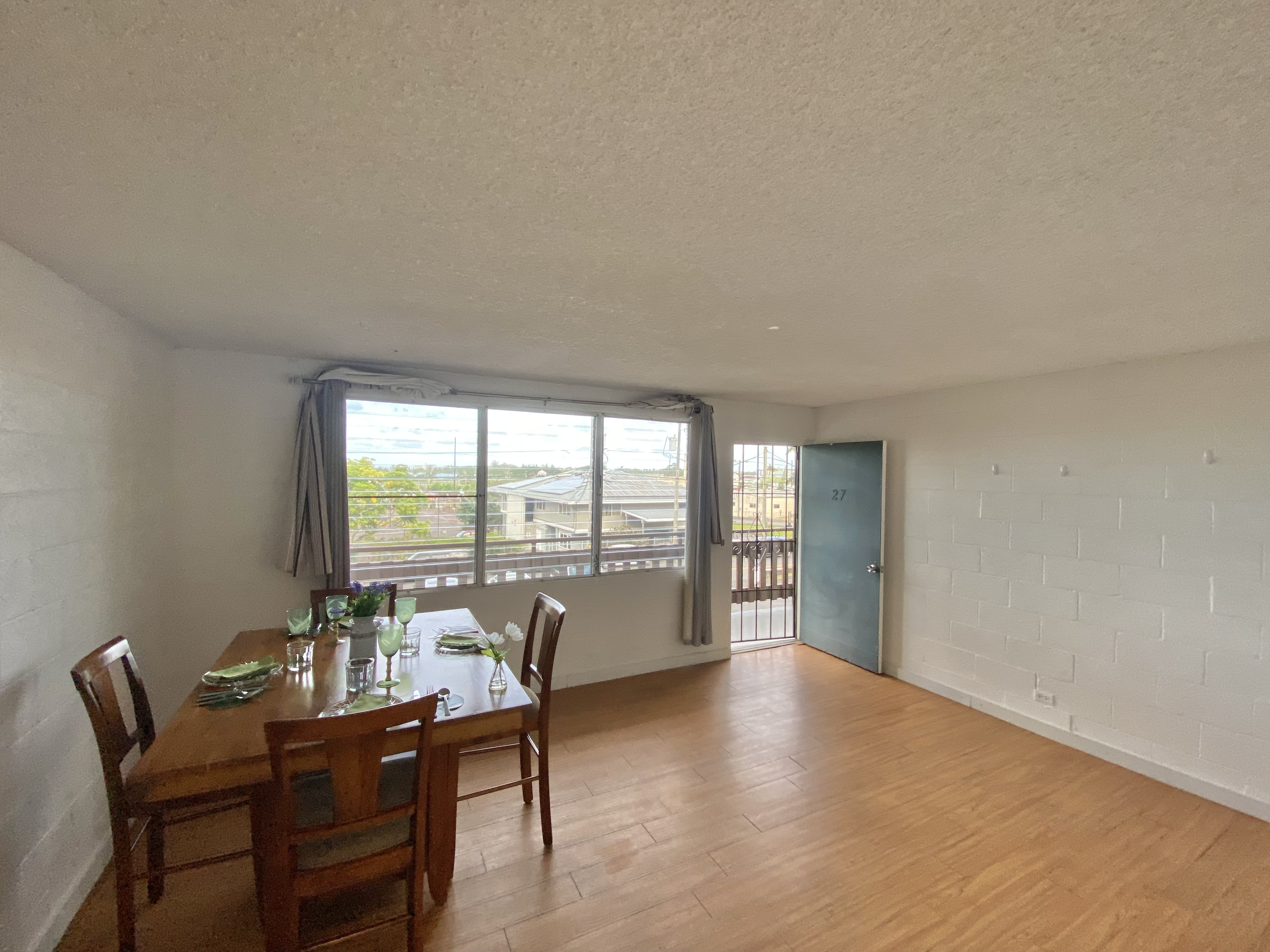 270 Ululani Street, Unit 27 Hilo, HI 96720 - Photo 5 of 19 a view of a livingroom with furniture and window