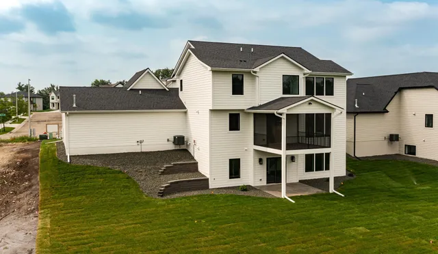 $1,320,000 | 2643 Timber Oaks Road Southwest, Rochester, MN 55902