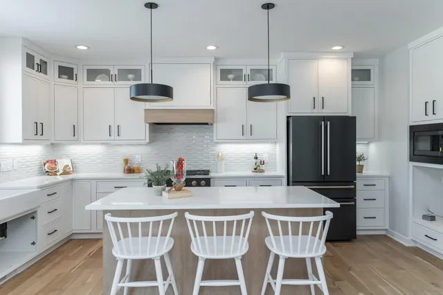 $1,320,000 | 2643 Timber Oaks Road Southwest, Rochester, MN 55902