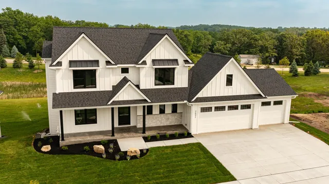 $1,320,000 | 2643 Timber Oaks Road Southwest, Rochester, MN 55902