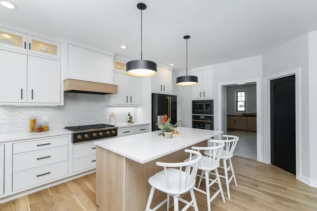 $1,320,000 | 2643 Timber Oaks Road Southwest, Rochester, MN 55902