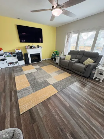 $350,000 | 2607 Twinleaf Drive, Plainfield, IN 46168