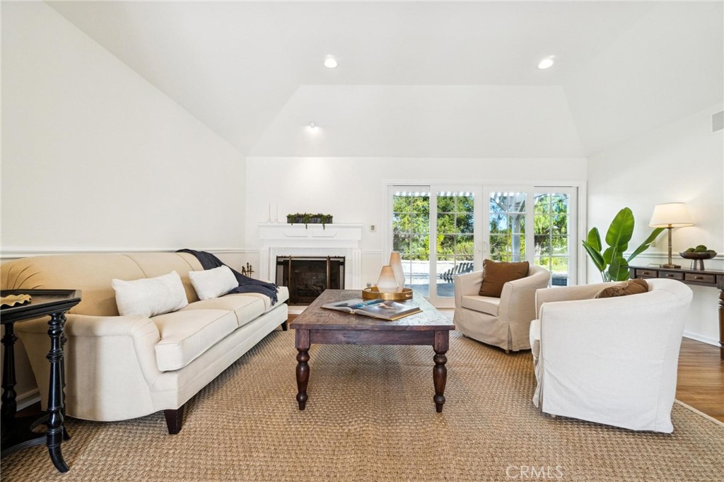 25123 Barnhill Road Saugus, CA 91350 - Photo 13 of 55