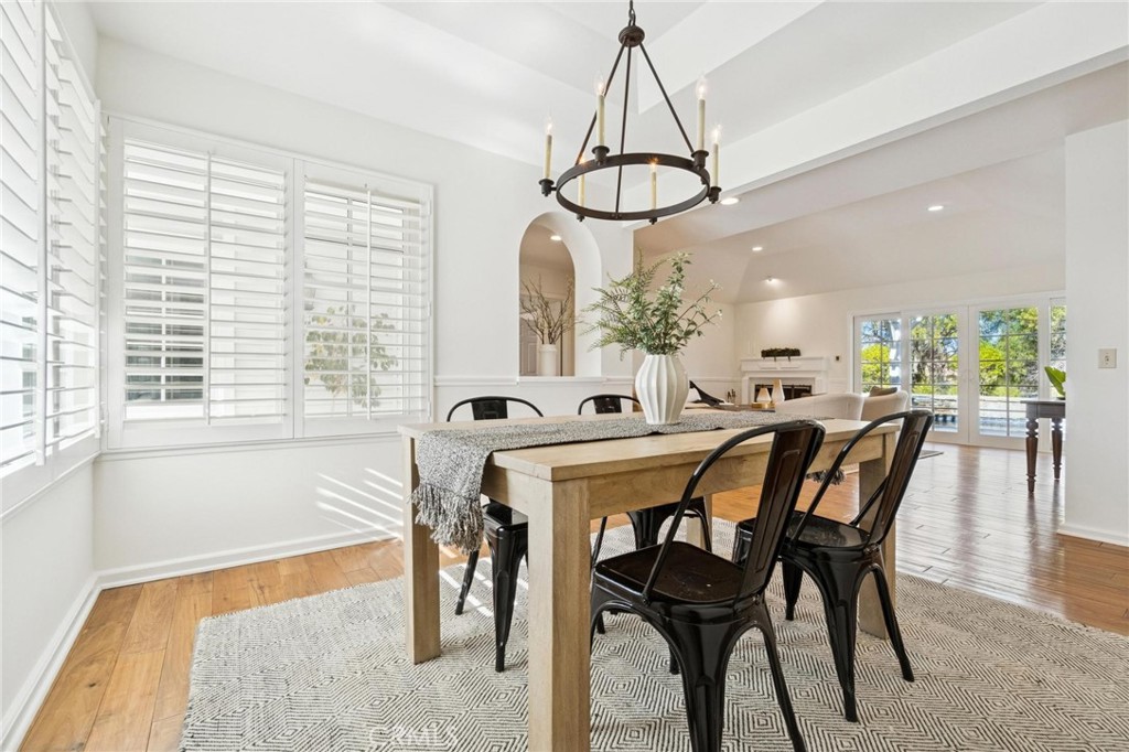 25123 Barnhill Road Saugus, CA 91350 - Photo 19 of 55