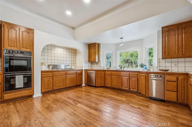 $1,450,000 | 25123 Barnhill Road, Saugus, CA 91350