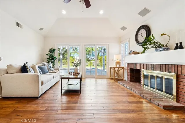 $1,450,000 | 25123 Barnhill Road, Saugus, CA 91350