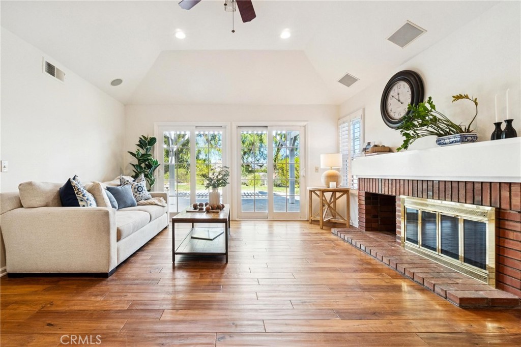 25123 Barnhill Road Saugus, CA 91350 - Photo 27 of 55