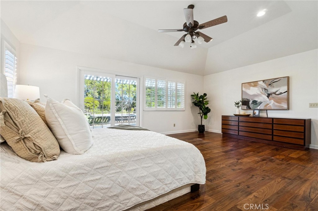 25123 Barnhill Road Saugus, CA 91350 - Photo 34 of 55