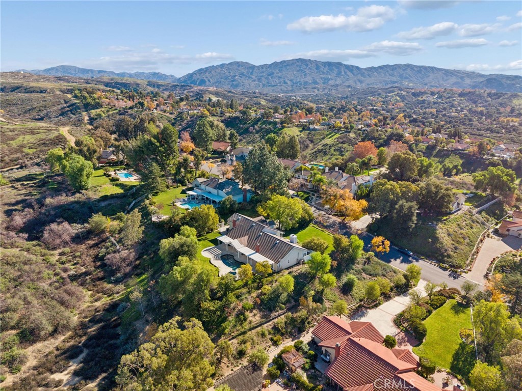 25123 Barnhill Road Saugus, CA 91350 - Photo 52 of 55