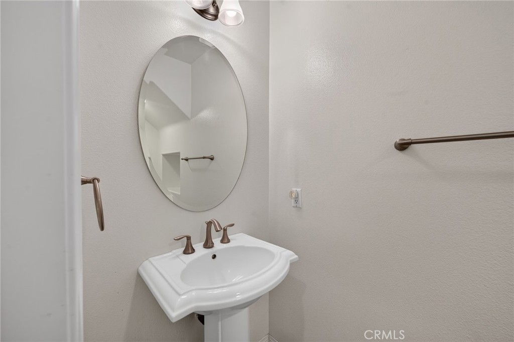 12687 Cathedral Ridge Way Riverside, CA 92503 - Photo 38 of 71