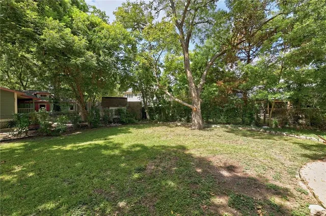 $3,200 | 1604 South Main Street, Georgetown, TX 78626