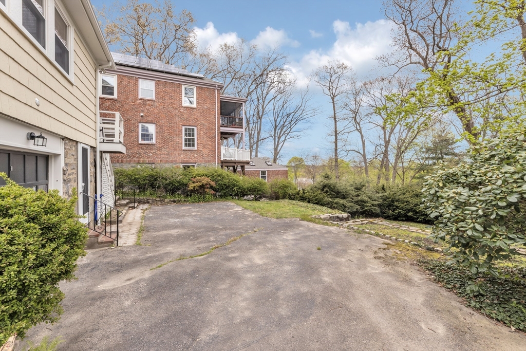 55 Arborough Road Boston, MA 02131 - Photo 21 of 30