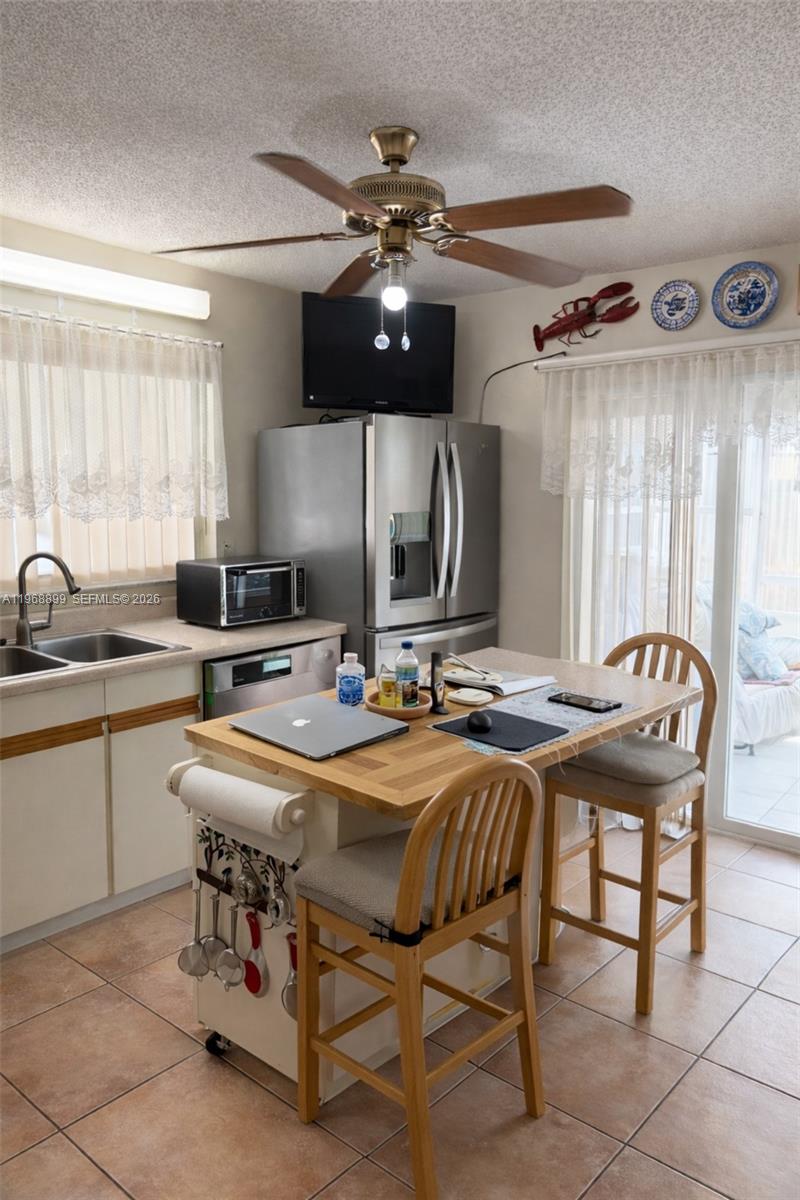 19804 Northwest 67th Court Hialeah, FL 33015 - Photo 13 of 23