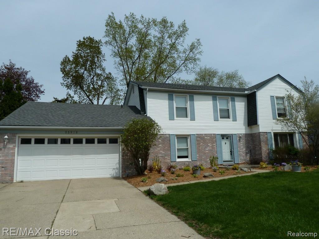 35928 Johnstown Road Farmington, MI 48335 - Photo 44 of 45 Johnstown Front.jpg