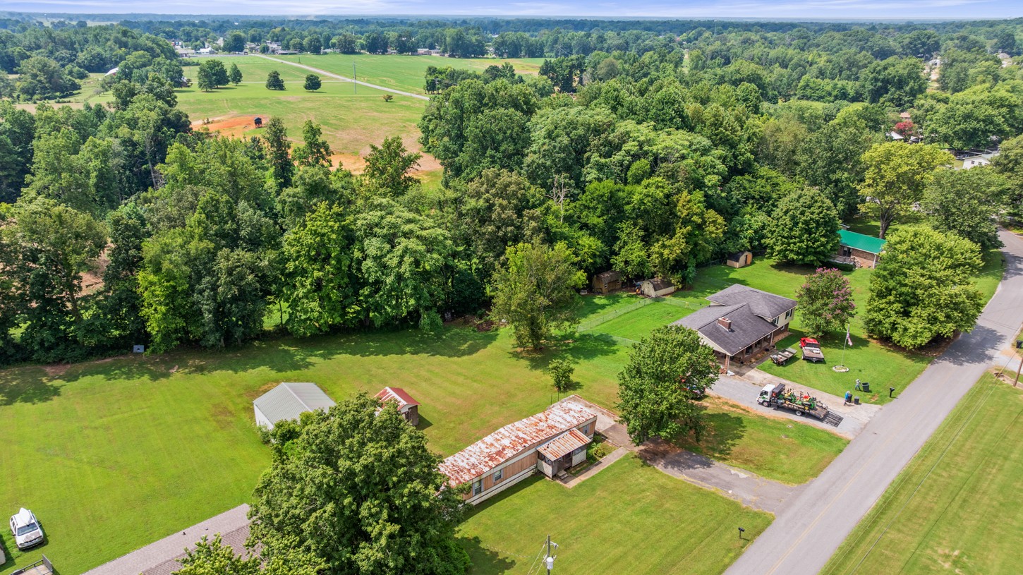 39 Hilltop Road Fayetteville, TN 37334 - Photo 4 of 31 Gallery Image 4