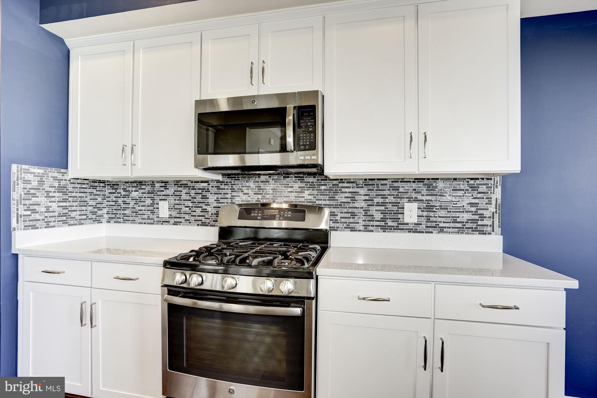 25253 Laureldale Terrace Chantilly, VA 20152 - Photo 12 of 39