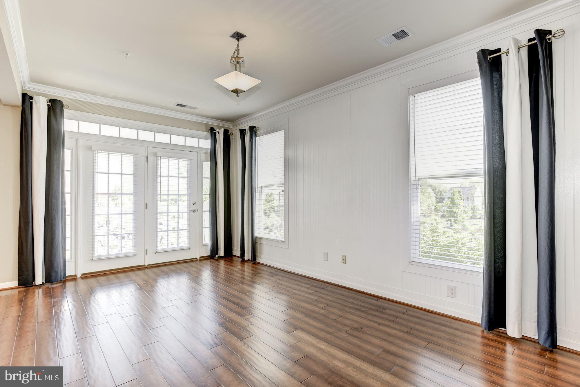 25253 Laureldale Terrace Chantilly, VA 20152 - Photo 19 of 39