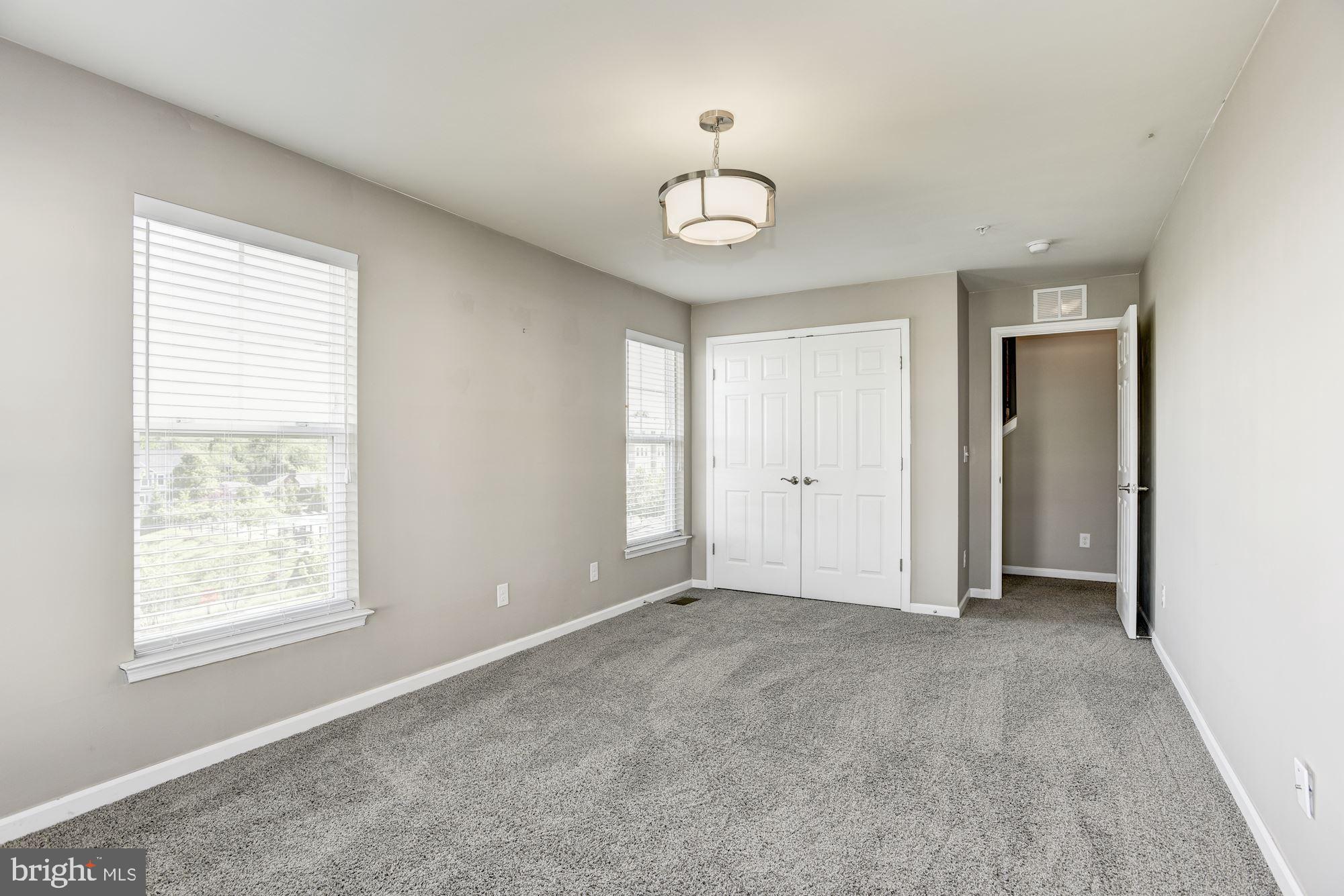 25253 Laureldale Terrace Chantilly, VA 20152 - Photo 27 of 39