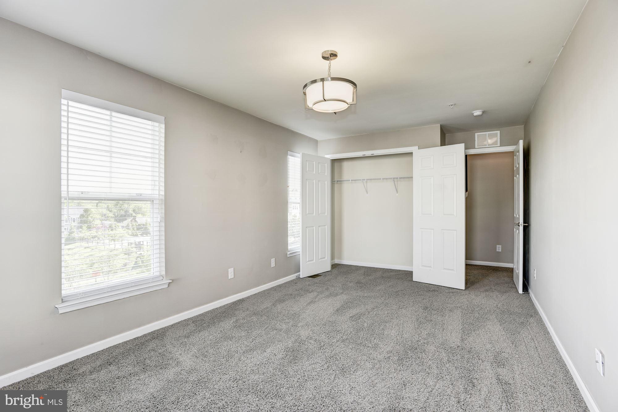 25253 Laureldale Terrace Chantilly, VA 20152 - Photo 28 of 39