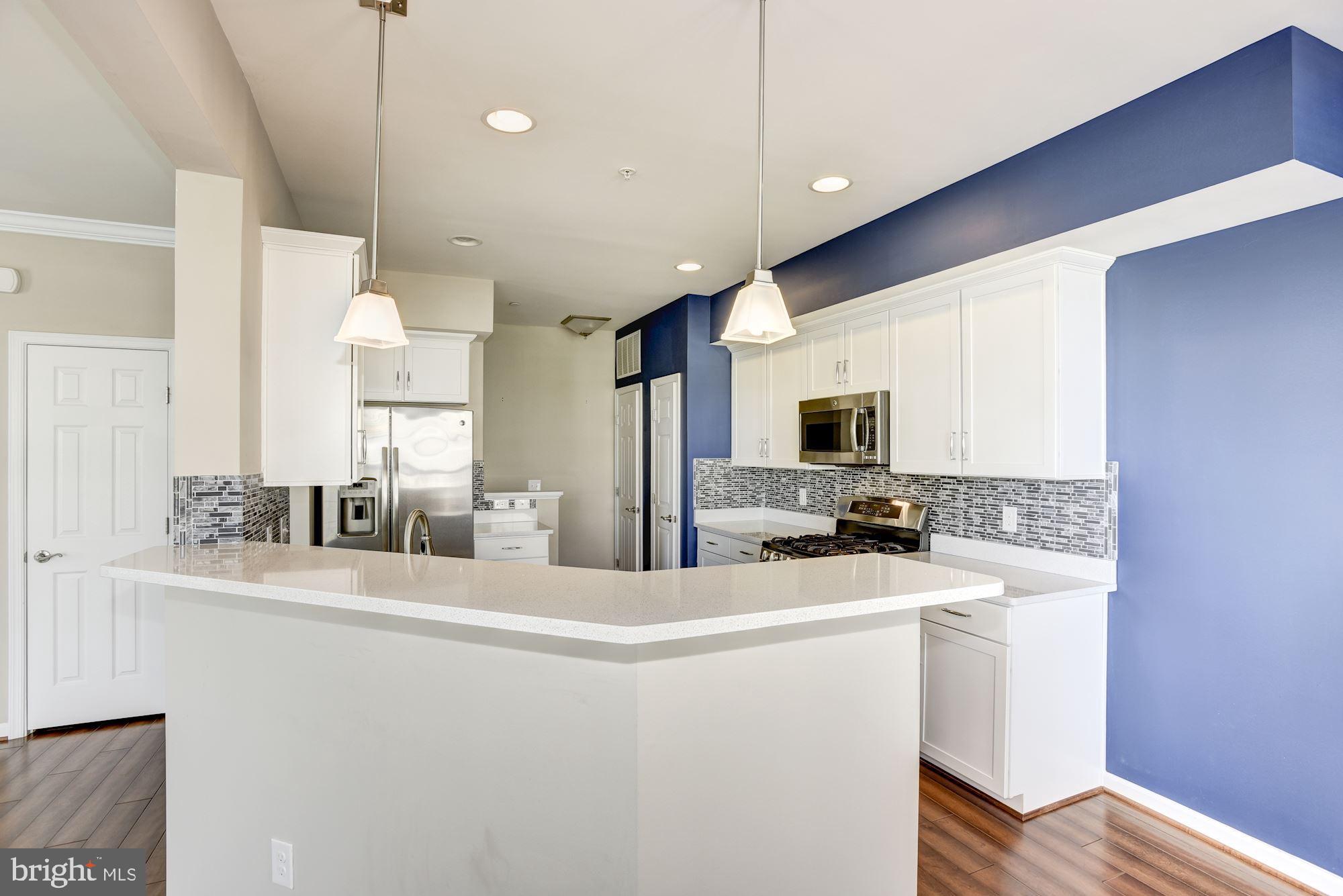 25253 Laureldale Terrace Chantilly, VA 20152 - Photo 9 of 39