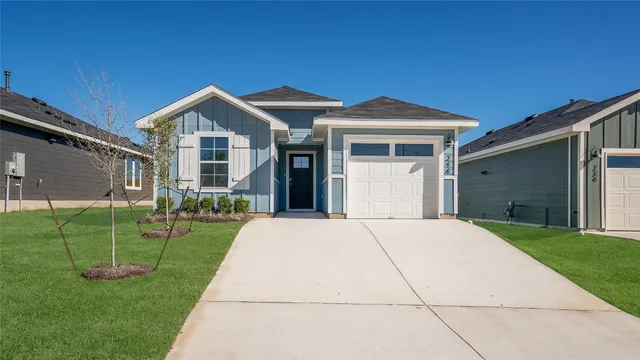 $274,220 | 132 Celosia Loop, Kyle, TX 78640
