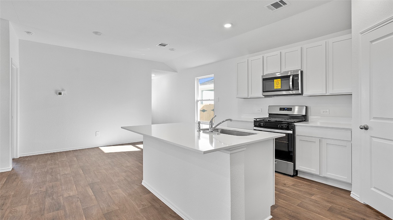 132 Celosia Loop Kyle, TX 78640 - Photo 10 of 24