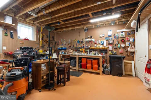 $1,695,000 | 3527 Valeview Drive, Oakton, VA 22124