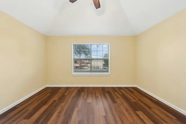 $2,250 | 7209 Oak Meadow Drive, Unit B, Austin, TX 78736