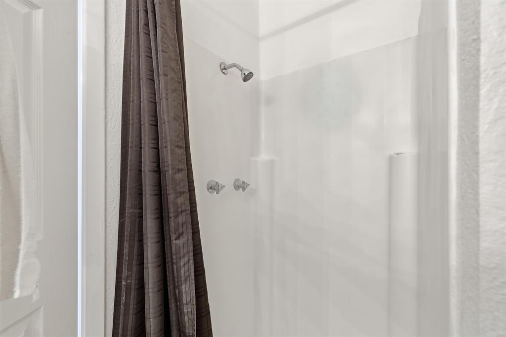 346 Meridian Street Gladewater, TX 75647 - Photo 18 of 28 a view of a bathroom