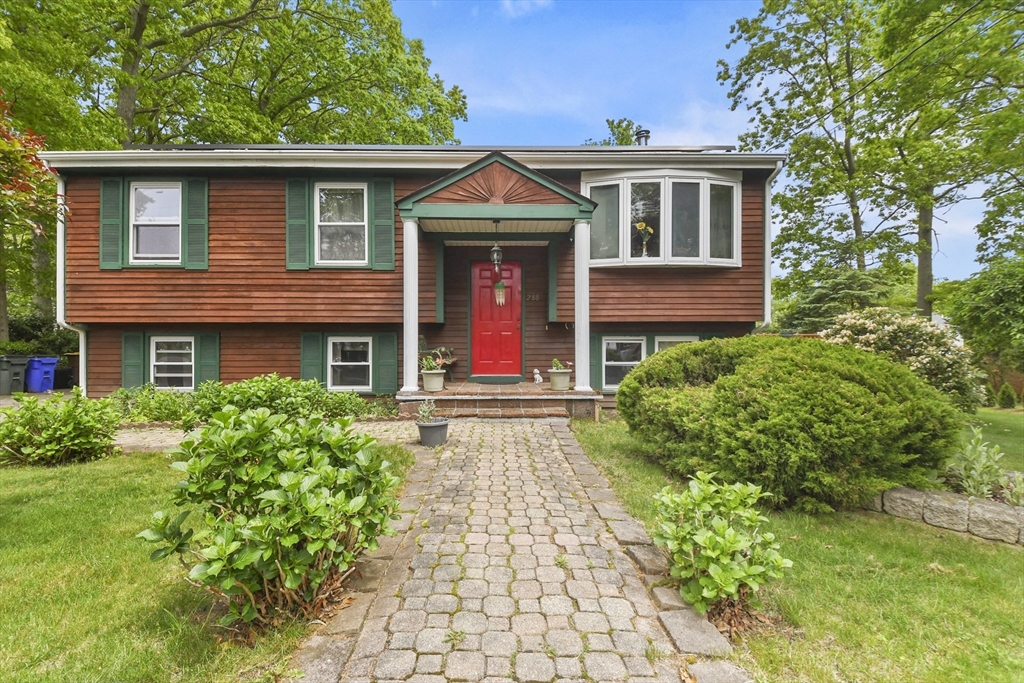 288 Norman Street Fall River, MA 02721 - Photo 1 of 33