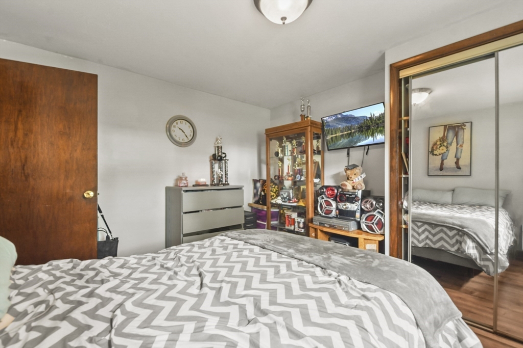 288 Norman Street Fall River, MA 02721 - Photo 18 of 33