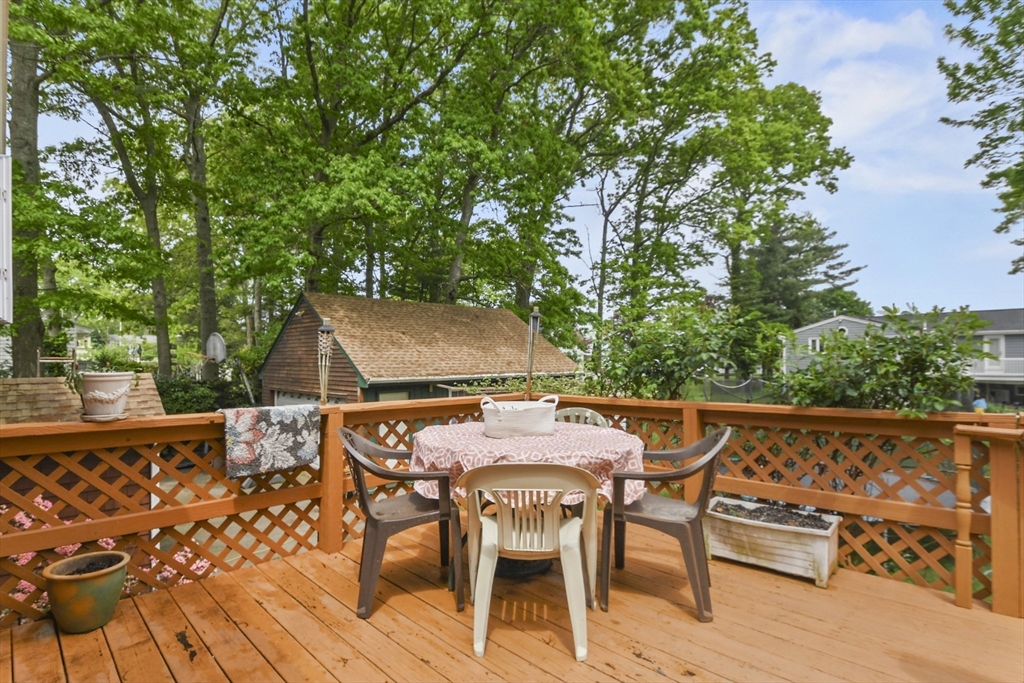 288 Norman Street Fall River, MA 02721 - Photo 25 of 33