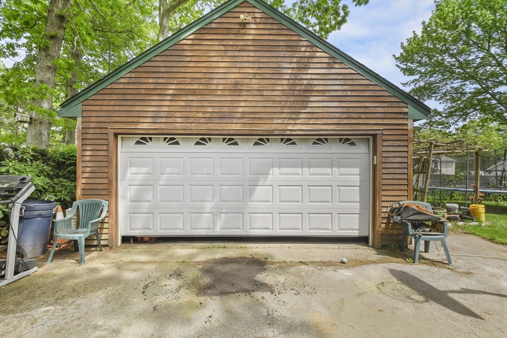 288 Norman Street Fall River, MA 02721 - Photo 29 of 33