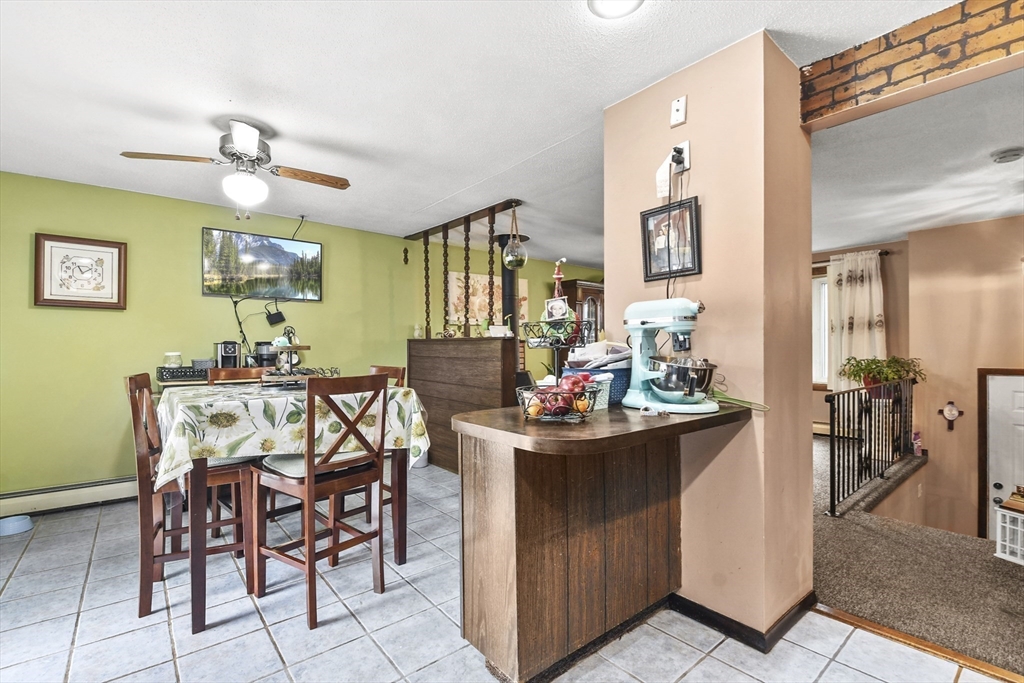 288 Norman Street Fall River, MA 02721 - Photo 4 of 33