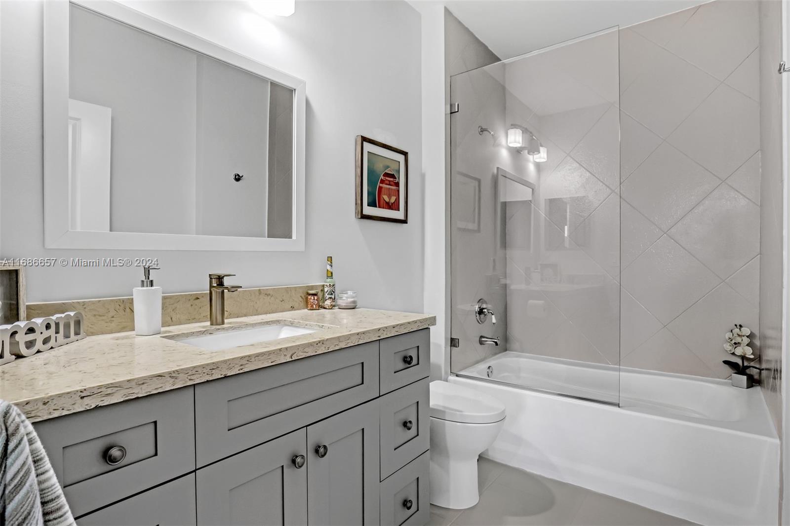 233 South Federal Highway, Unit LPH11 Boca Raton, FL 33432 - Photo 11 of 27