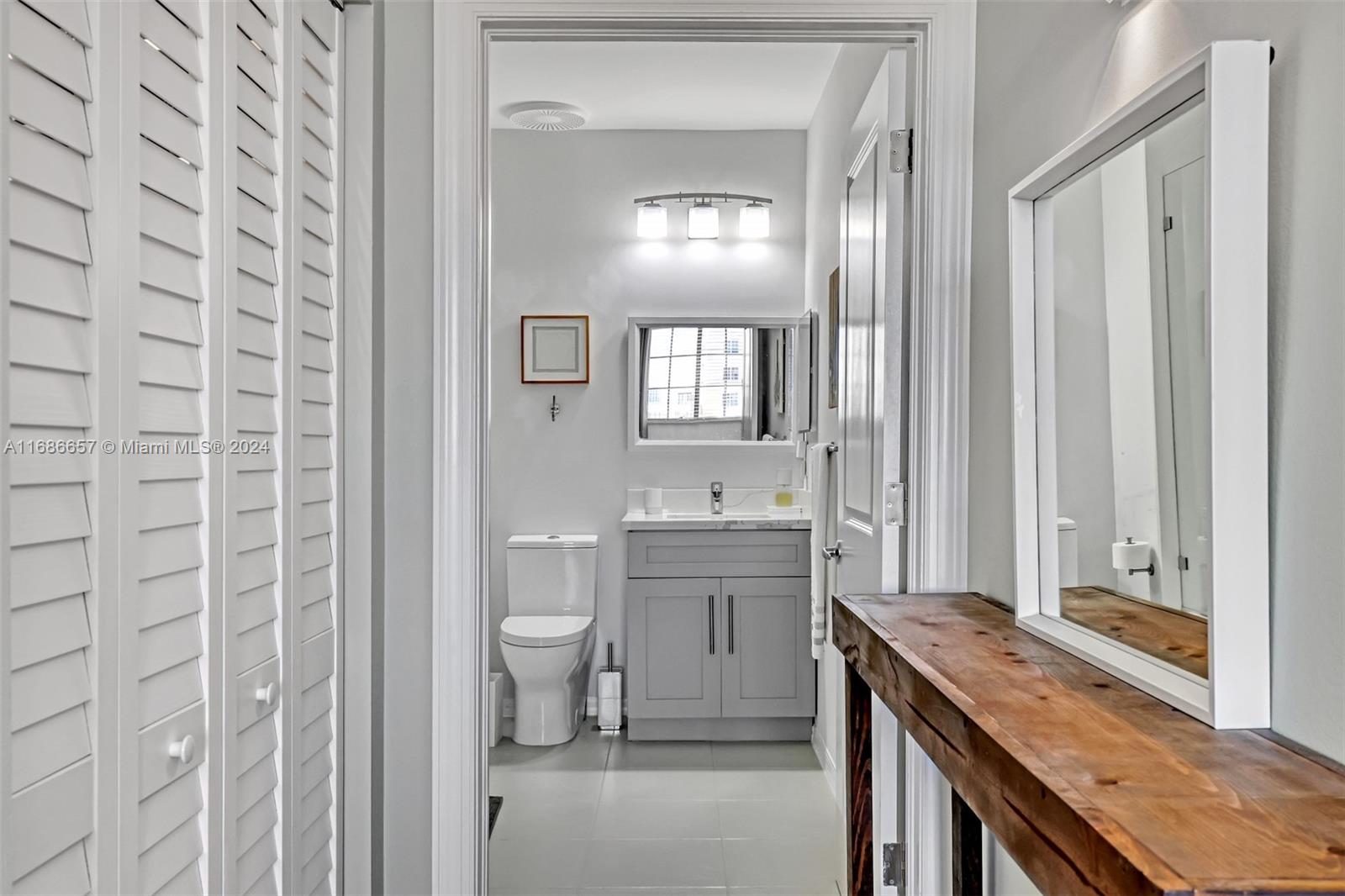 233 South Federal Highway, Unit LPH11 Boca Raton, FL 33432 - Photo 13 of 27