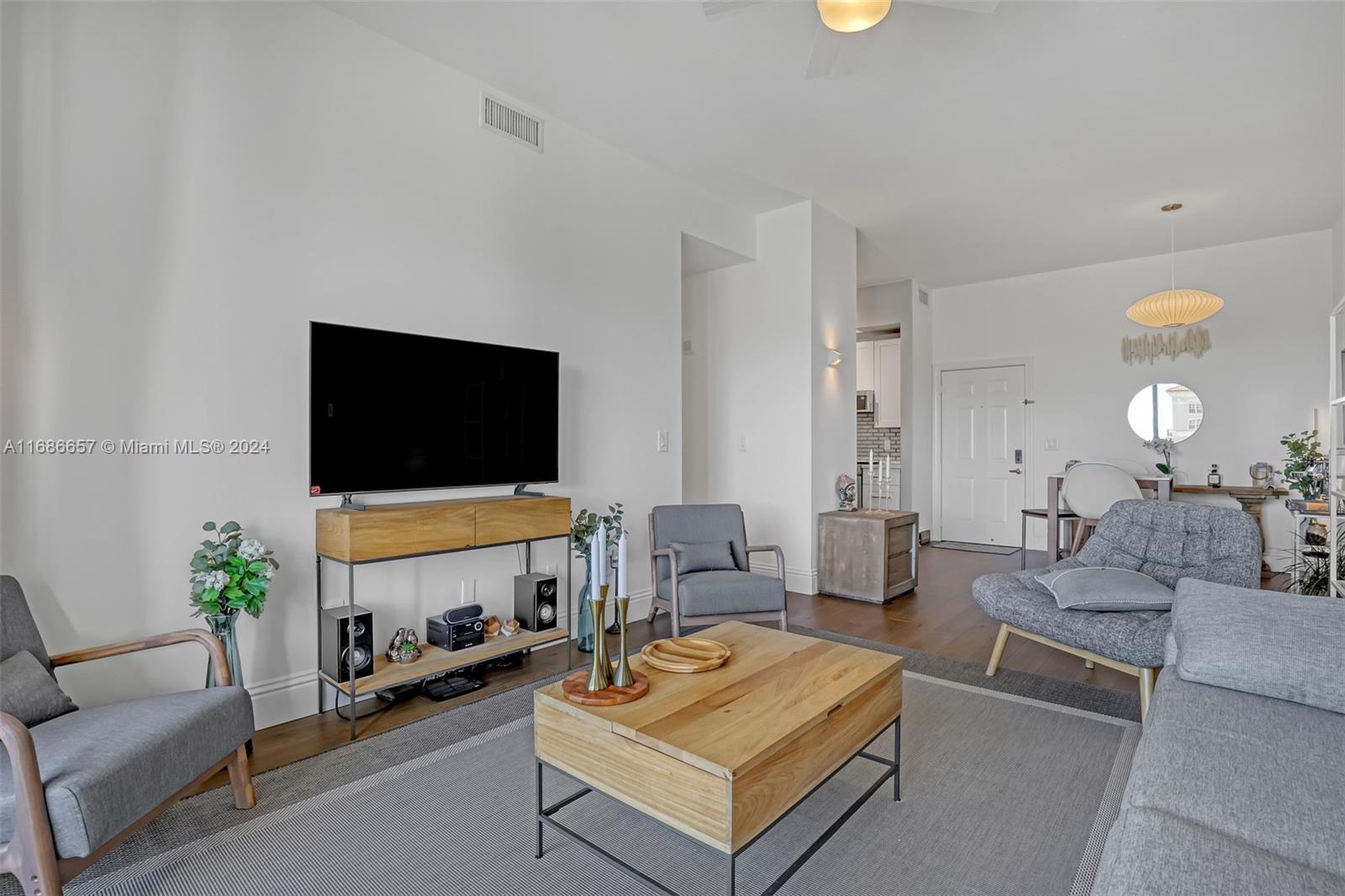 233 South Federal Highway, Unit LPH11 Boca Raton, FL 33432 - Photo 8 of 27