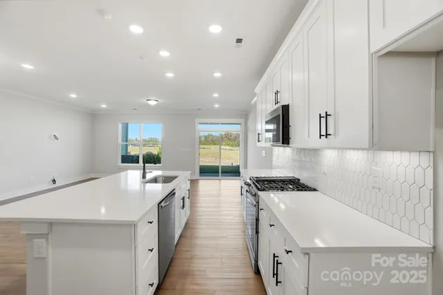 $432,500 | 406 Limelight Road, Waxhaw, NC 28173