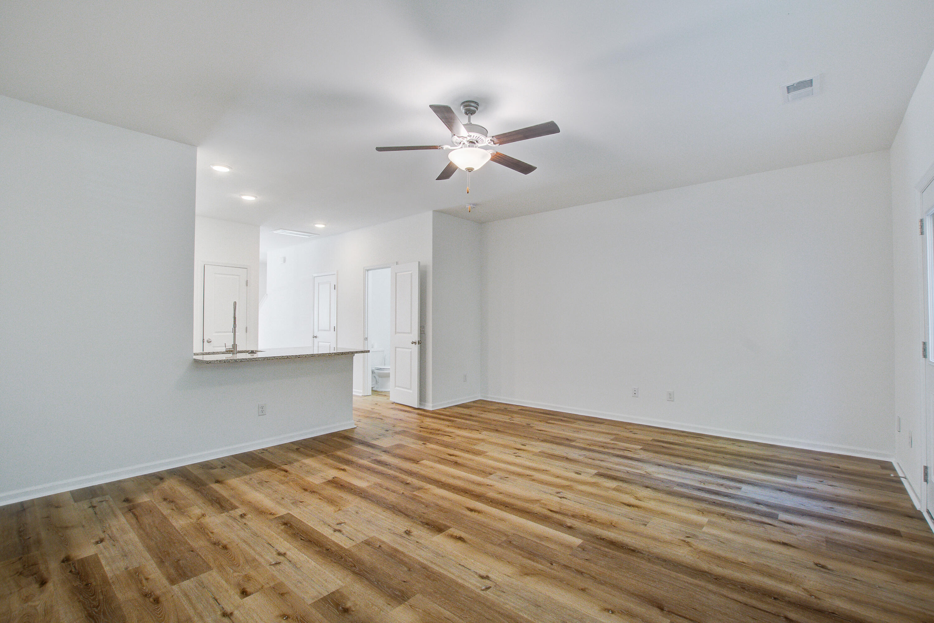 200 Woodward Road Goose Creek, SC 29445 - Photo 12 of 37 200 (15)