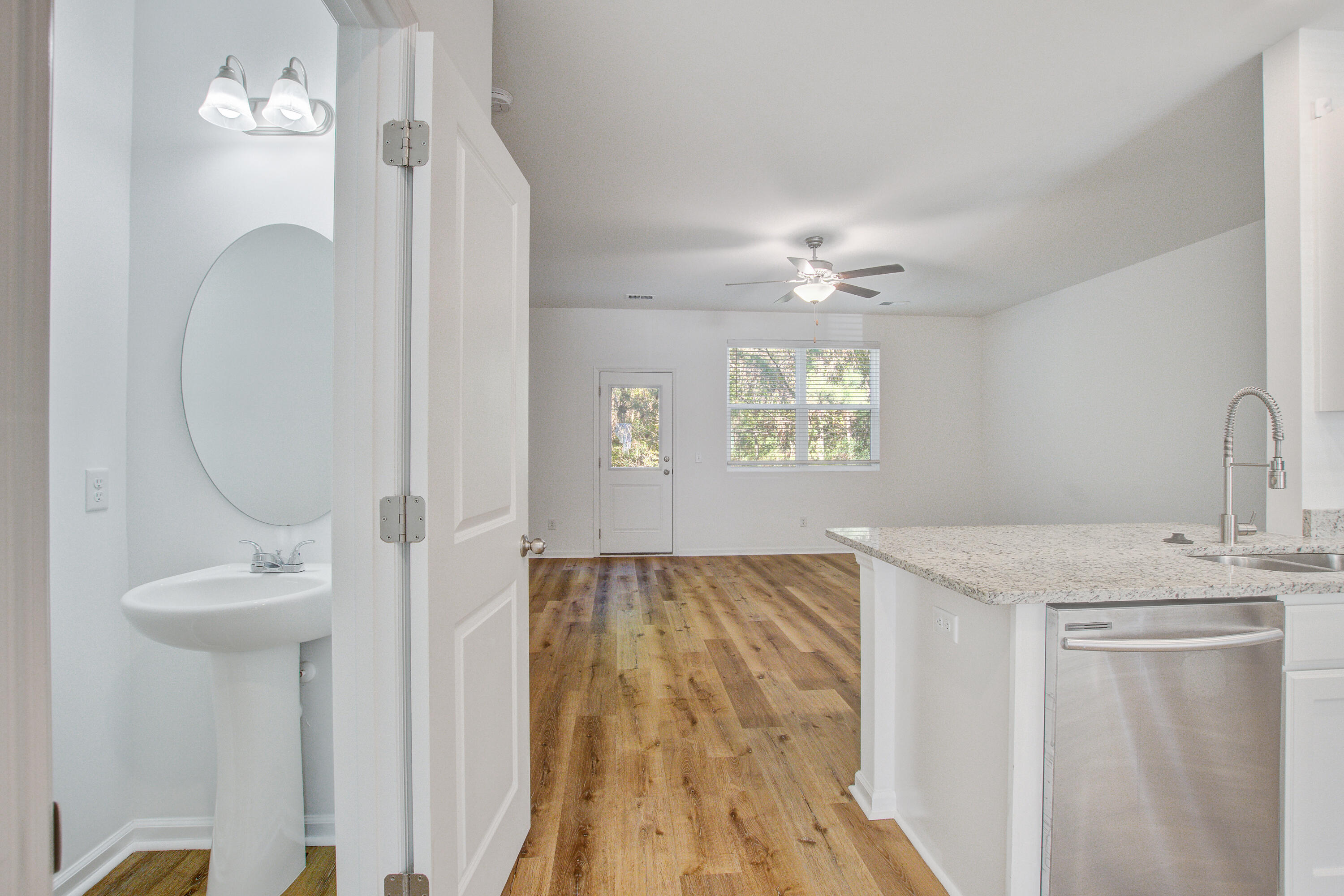 200 Woodward Road Goose Creek, SC 29445 - Photo 7 of 37 200 (10)