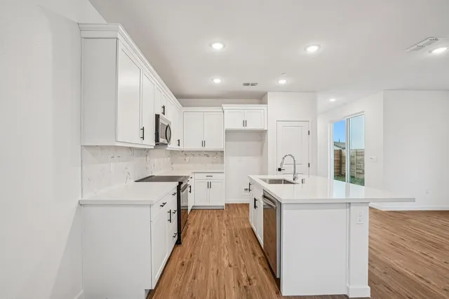 $564,990 | 6435 Jacinto Avenue, Sacramento, CA 95823