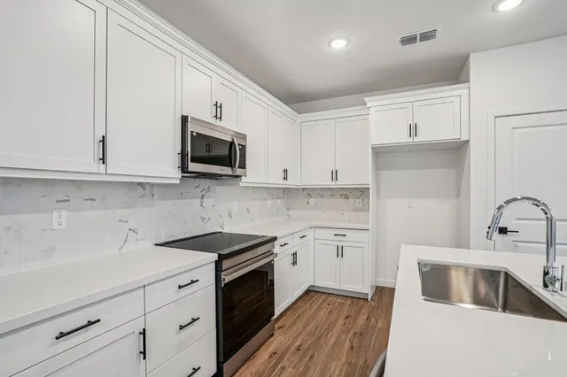 $564,990 | 6435 Jacinto Avenue, Sacramento, CA 95823