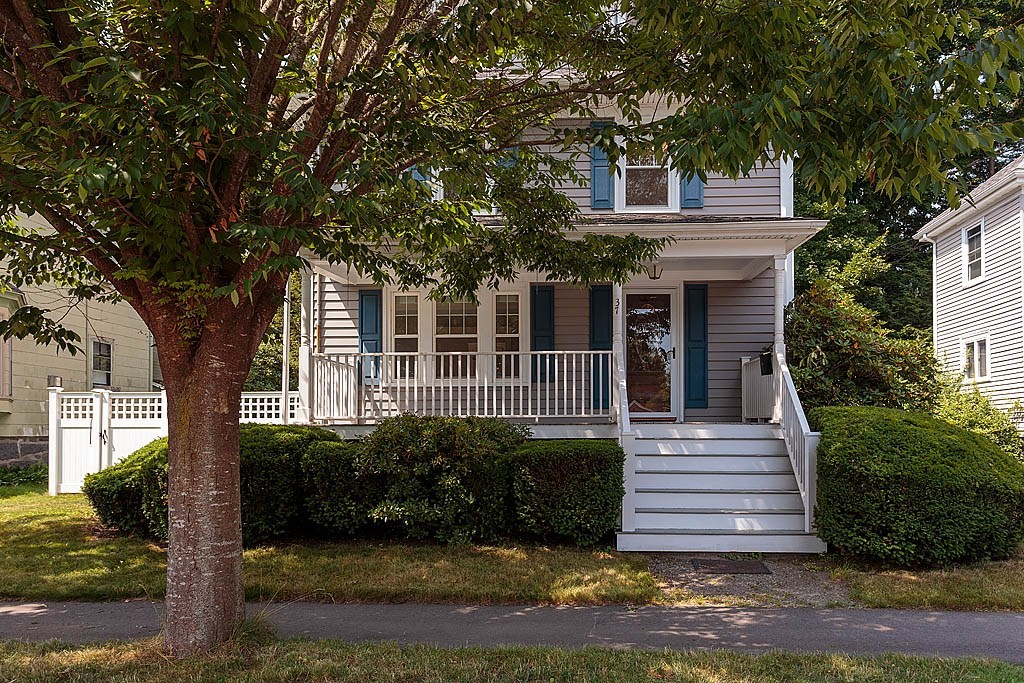 37 Huntington Road Milton, MA 02186 - Photo 3 of 35 a front view of a house with a yard