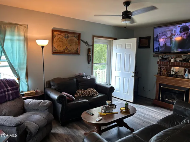 $85,000 | 147 Gilmore Street, Clinchco, VA 24226