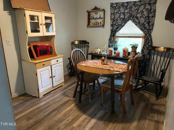 $85,000 | 147 Gilmore Street, Clinchco, VA 24226